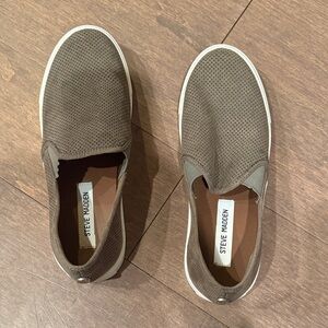 Steve Madden Women’s Grey Slip-On Loafers